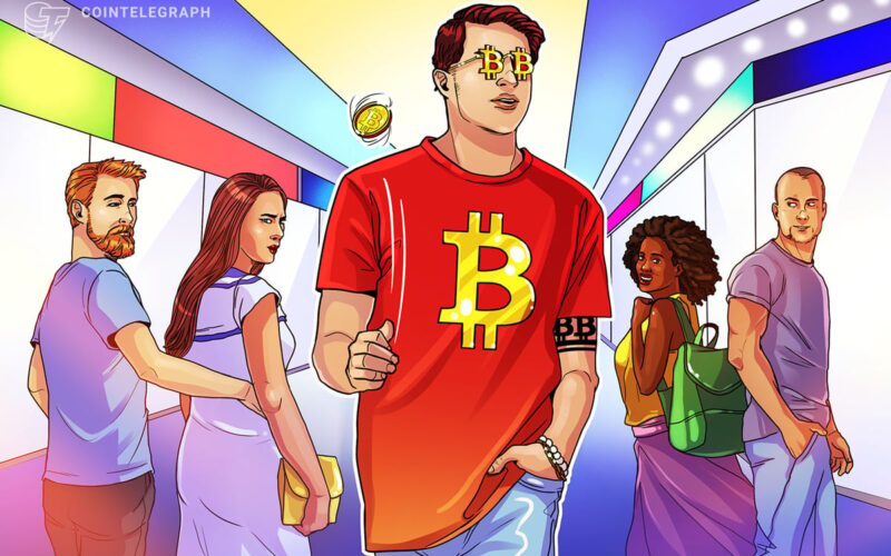 Bitcoin Smart Money Loads Up Amid Retail Dump: Santiment