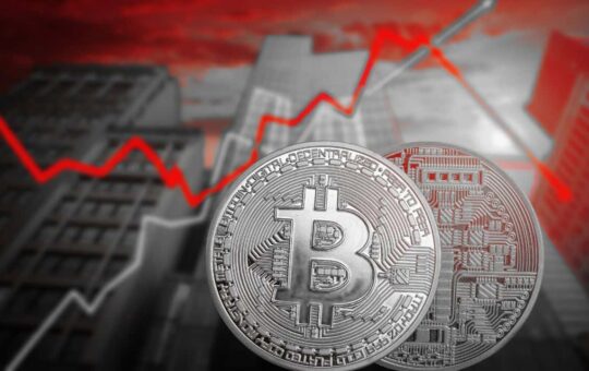 Crypto Funds Pull In $47.2B in 2025, But Bitcoin Loses Ground