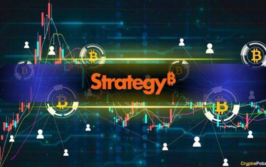 Strategy Resumes Billion-Dollar Bitcoin Buys With 13,627 BTC Accumulation
