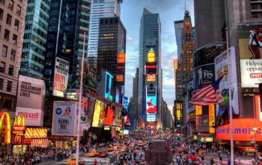 US economy grew 4.4% in revised Q3 data, fastest pace in two years