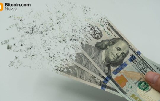 Bitcoin ETFs Lose $166 Million in Third Straight Day of Outflows