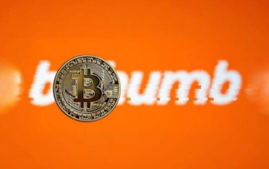 Bitcoin crashes 10% on Bithumb after staff mistakenly airdrop 2,000 BTC to users