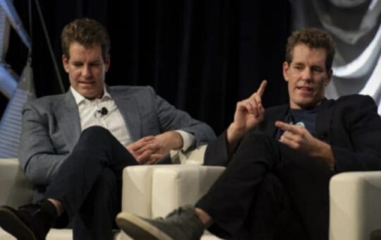 Gemini stock drops 15% after key executives step down