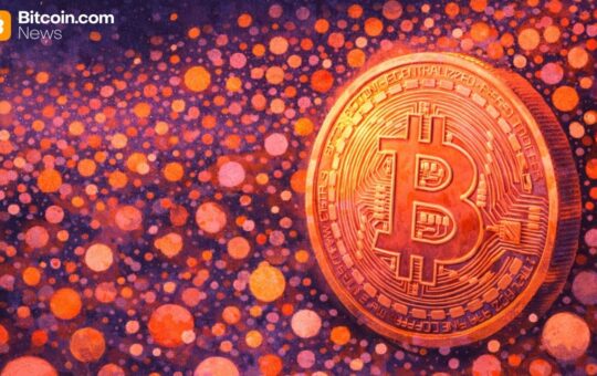 Saylor Drops ’99>98′ as Strategy Signals Another Aggressive Bitcoin Purchase