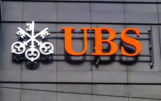 UBS considers crypto offerings and tokenized deposit products for clients