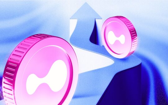 Why Does HYPE Benefit as Market Liquidations Grow Larger?