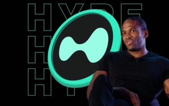 Arthur Hayes predicts HYPE could hit $150 by August on revenue growth, strong buybacks