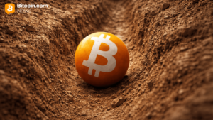 Bitcoin Drifts in Tight Range With Downtrend Still Intact