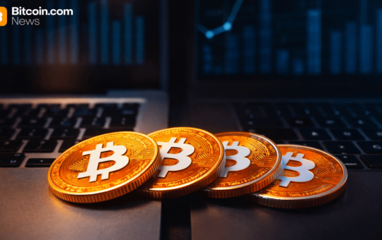 Bitcoin Holds Support Near $68K, but Technical Pressure Builds Across Timeframes