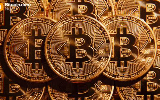 Bitcoin Trades Near Session Highs as Indicators Show Neutral Momentum and Supportive Averages