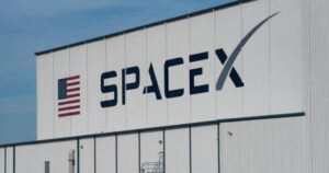 SpaceX may cut Robinhood and SoFi from IPO as E*Trade leads talks