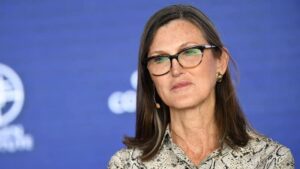 ARK Invest’s Cathie Wood forecasts lower inflation, rallying dollar driven by AI deflation