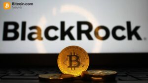 Blackrock Leads $733M Bitcoin ETF Selloff as HYPE Funds Keep Drawing Inflows