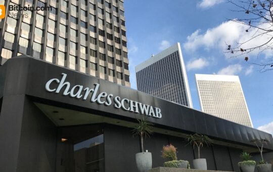 Charles Schwab Begins Retail Bitcoin and Ethereum Trading Rollout