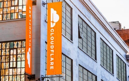Cloudflare forecasts slower growth, disappointing AI-focused investors