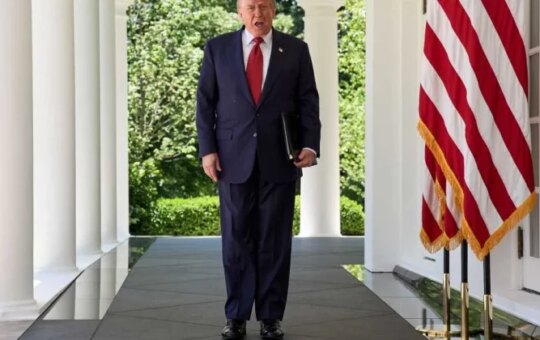 Donald Trump considers suspending federal gasoline tax amid rising prices