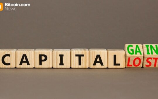 Fidelity Leads $233M Bitcoin ETFs Loss as Solana Funds Add $19M