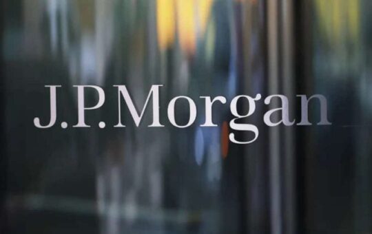 JPMorgan invests $14M in anti-scam initiatives as US fraud losses hit $158B