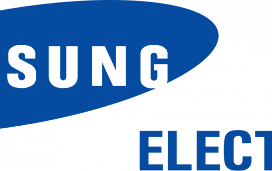 Samsung Electronics and union resume talks to avert strike amid government pressure