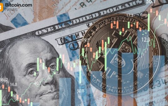 Strategy’s Bitcoin Sale Comment Puts Treasury Risk in Focus