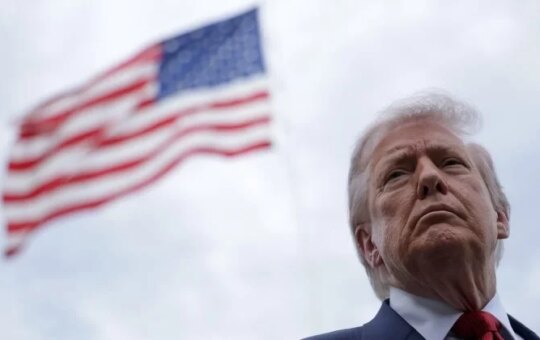 Trump backs temporary suspension of federal gasoline tax amid Iran war