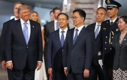 Trump leads delegation of 17 executives to Beijing for trade talks