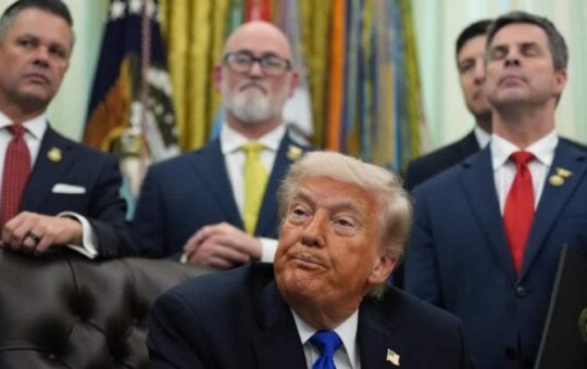Trump threatens to reimpose 25% tariffs on EU autos as trade deal falters