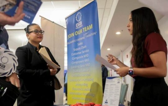 US adds 115K jobs in April, unemployment rate holds at 4.3%