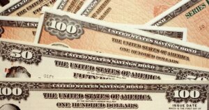 US bond market crisis intensifies as long-term yields surge above 5%