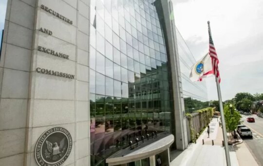 White House reviews SEC plan to end gag rule on settlements