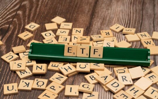 Bitcoin ETFs Bleed $91 Million as Ether ETFs Pull in $82 Million in Single-Day Rotation