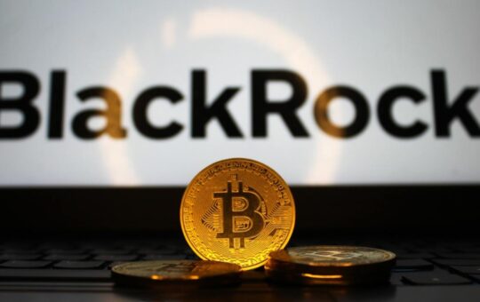 Blackrock’s IBIT Leads $469 Million Bitcoin ETF Selloff in Biggest Exit Since June 2