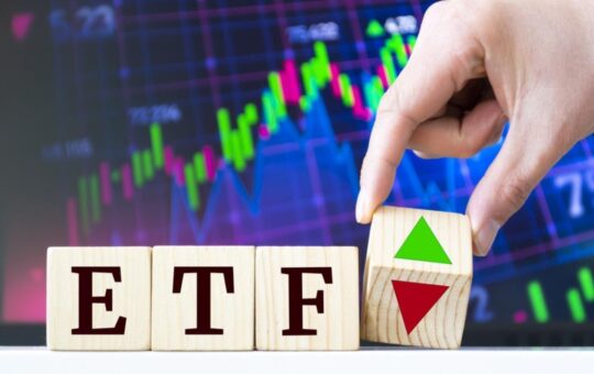 Blackrock’s IBIT Leads $77M Bitcoin ETF Outflow as XRP Funds Add $7.4M