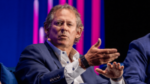 Blackrock's Rick Rieder Says Bitcoin Is Going 'Considerably Higher' Despite This Year's Drop – Bitcoin News