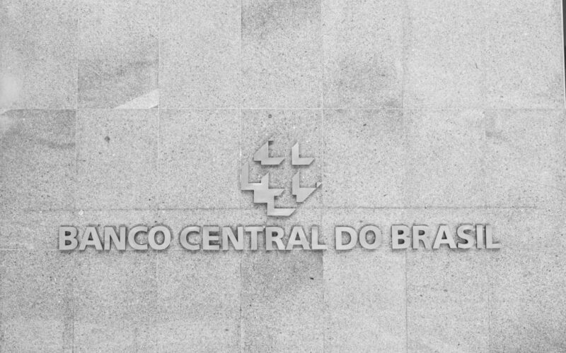 Brazil Proposes Mandatory 24-Hour Hold on Large Crypto Stablecoin Transactions