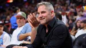 Cardone Capital Tops 2,700 BTC With Bitcoin Near $59K – Bitcoin News