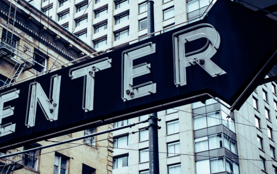 Checkonchain Analyst Says AI Rotation Creates Bitcoin's Next Major Entry Point for Holders