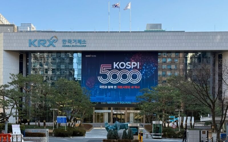 Former Fidelity Executive Says South Korean Index’s 10% Crash Pulled BTC Below $60,000