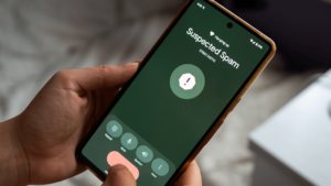 Google Unveils a Clever Trick to Safeguard You From AI-Driven Phone Scams – Bitcoin News