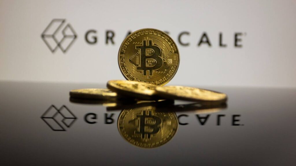 Grayscale’s GBTC Leads $227M Bitcoin ETF Weekly Outflow as HYPE Funds Add $28M