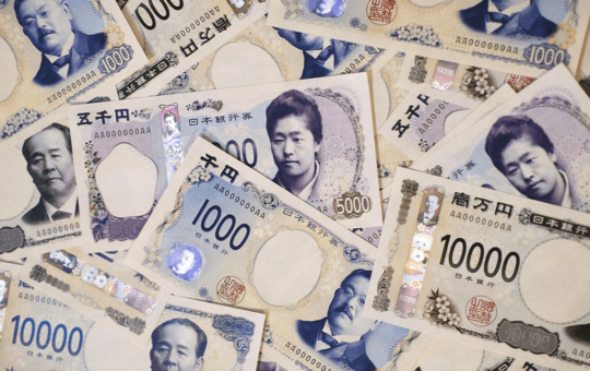 Japan's 3 Biggest Banks Join Forces to Launch Yen Stablecoin by March 2027 – Bitcoin News