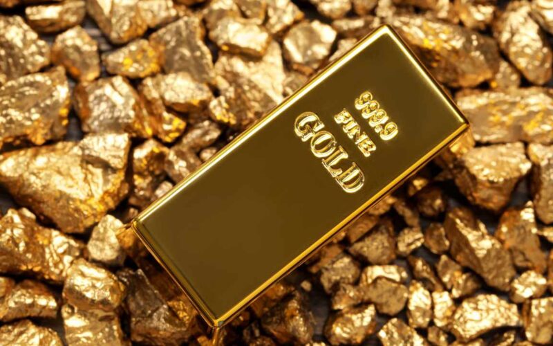 Robert Kiyosaki Says Gold May Be Starting $35K Bull Run After Latest Purchase – Bitcoin News