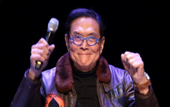 Robert Kiyosaki Warns Investors on a Hidden Risk
