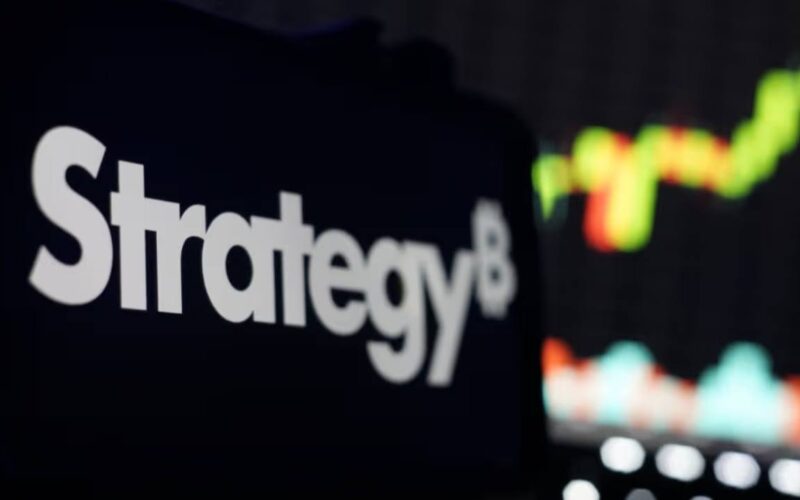 Saylor’s ‘More Dots’ Post Hints at New Buy as Strategy’s Bitcoin Pile Nears 847K BTC