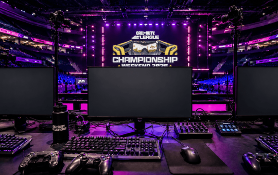 8 Teams Chase an $800,000 Top Prize as CDL Championship Opens in Las Vegas