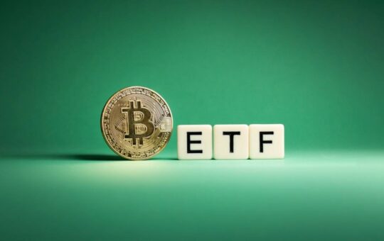 Bitcoin ETFs Add $69 Million as 7-Session Streak Nears $1 Billion