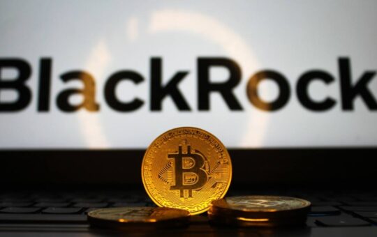 Blackrock’s IBIT Sees $773 Million Weekly Exit as Bitcoin ETFs Lose $527 Million