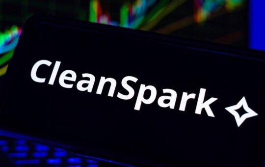 Cleanspark Lands $6.6B AI Lease as 20-Year Deal Reshapes Bitcoin Mining Strategy