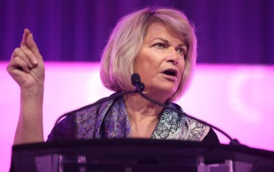 First Law Enforcement Group Backs CLARITY Act as Lummis Continues to Press for July Senate Vote