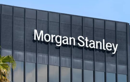 Morgan Stanley Targets Ethereum and Solana ETF Market Share Amid Intensifying Fee Competition